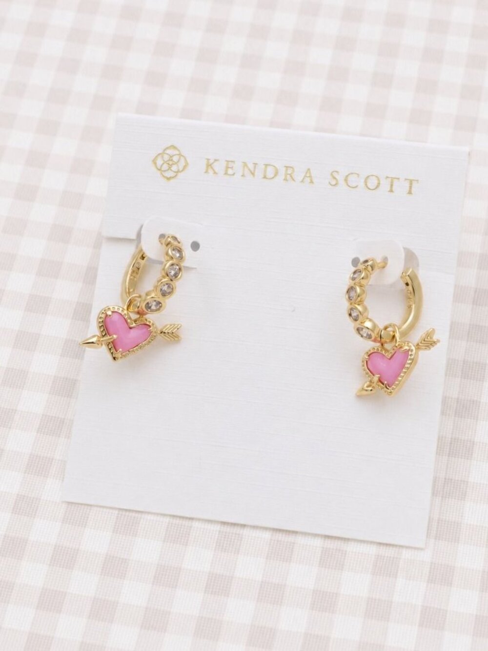 Kendra Scott Ari Heart Arrow Gold Earrings - Pink Opalescent Resin